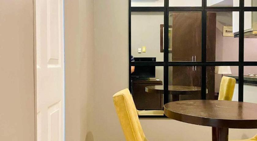 Mandaluyong Lancaster Hotel Manila מראה חיצוני תמונה