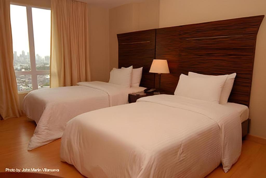 Mandaluyong Lancaster Hotel Manila מראה חיצוני תמונה